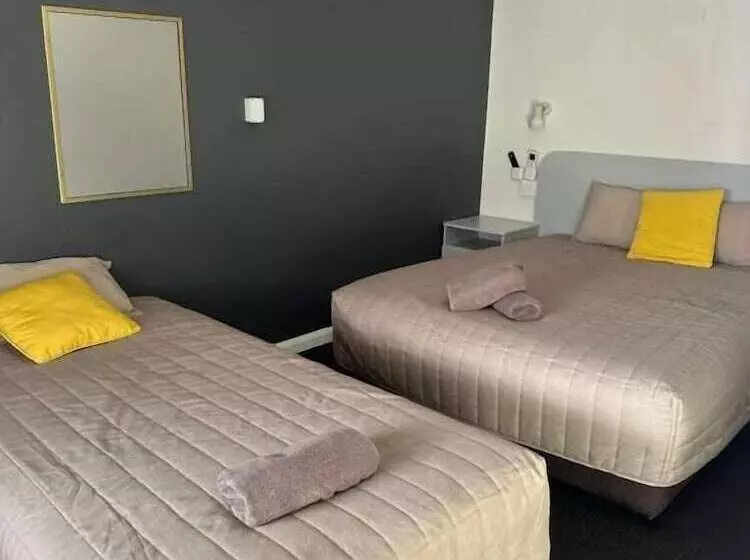 モーテル Memphis Motor Inn