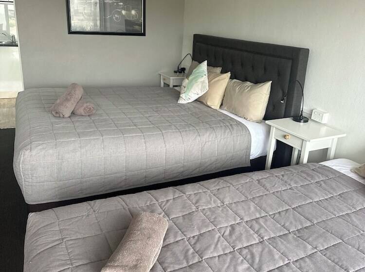 모텔 Memphis Motor Inn