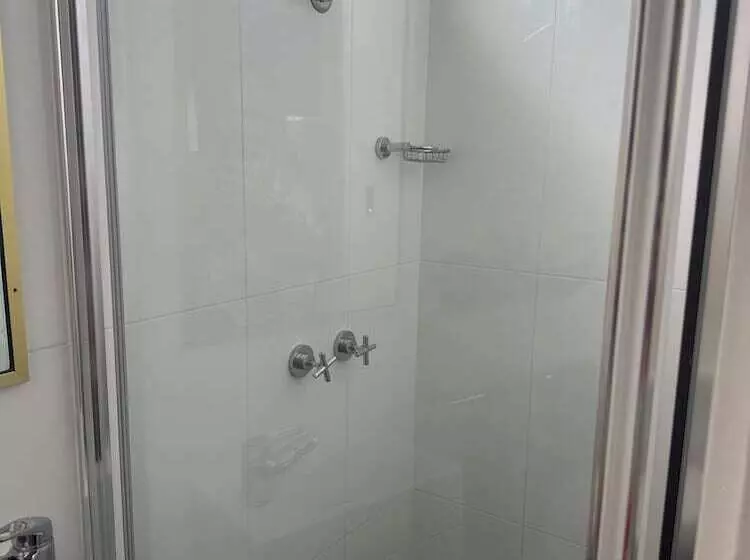 モーテル Memphis Motor Inn