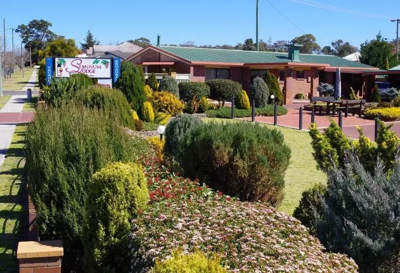 Motelli Stannum Lodge Motor Inn