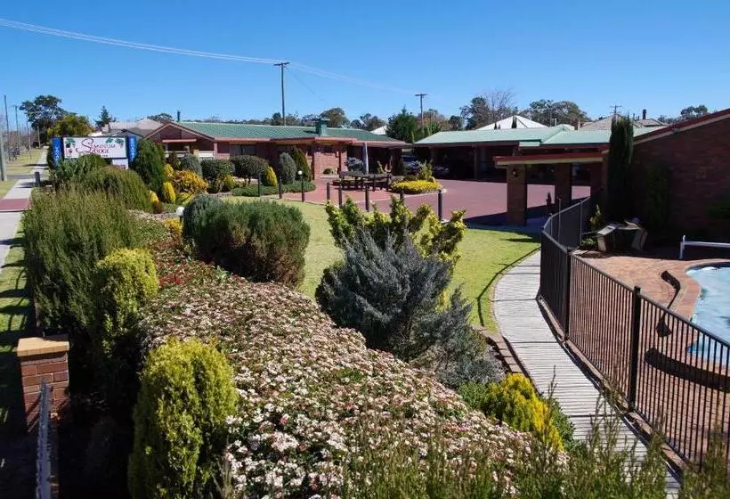 Motelli Stannum Lodge Motor Inn