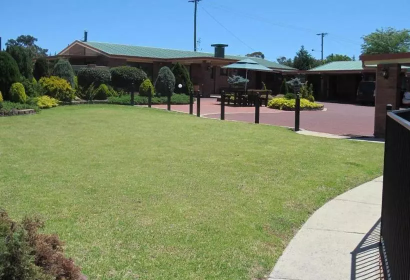 Motelli Stannum Lodge Motor Inn