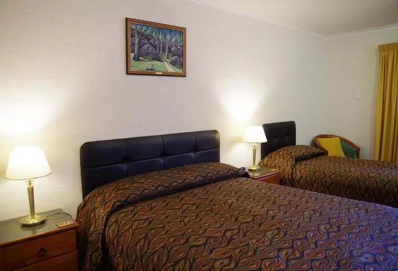 Motelli Stannum Lodge Motor Inn