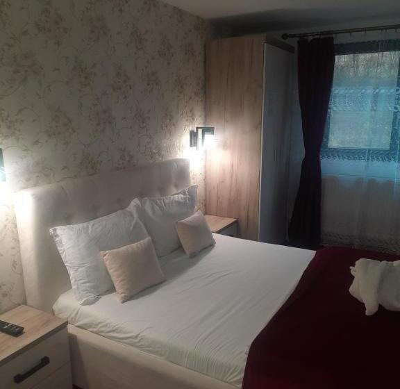 پانسیون Casa Adelina