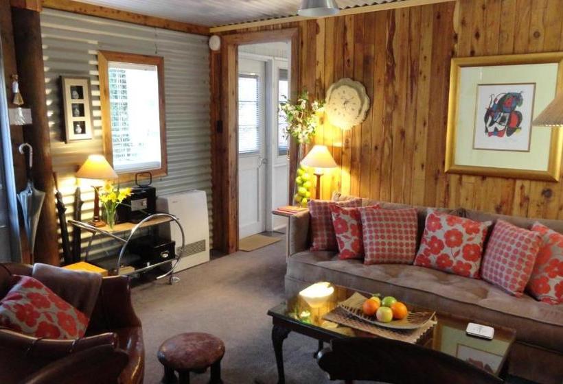 ペンション Devon Long Barn