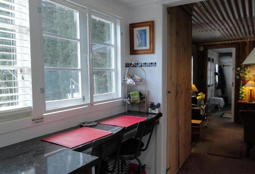 ペンション Devon Long Barn