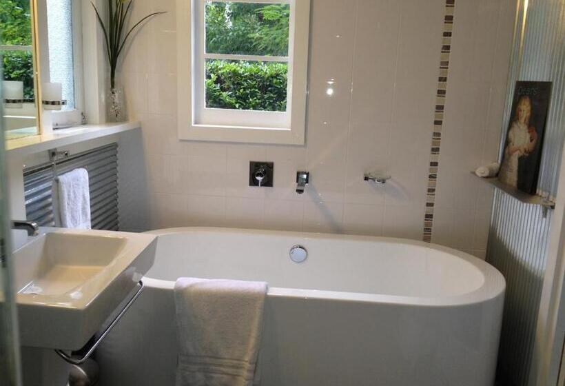 ペンション Devon Long Barn