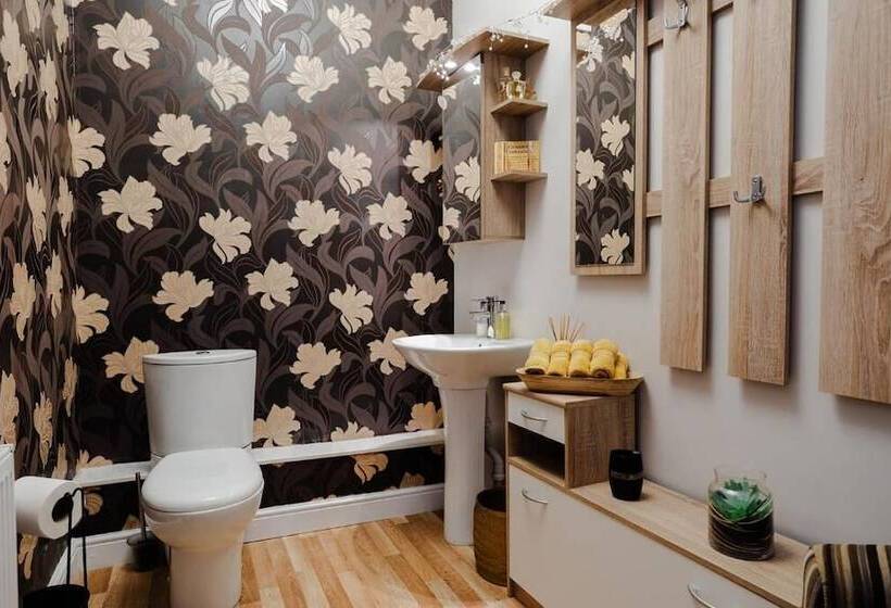 膳宿费 The Bell Lodge