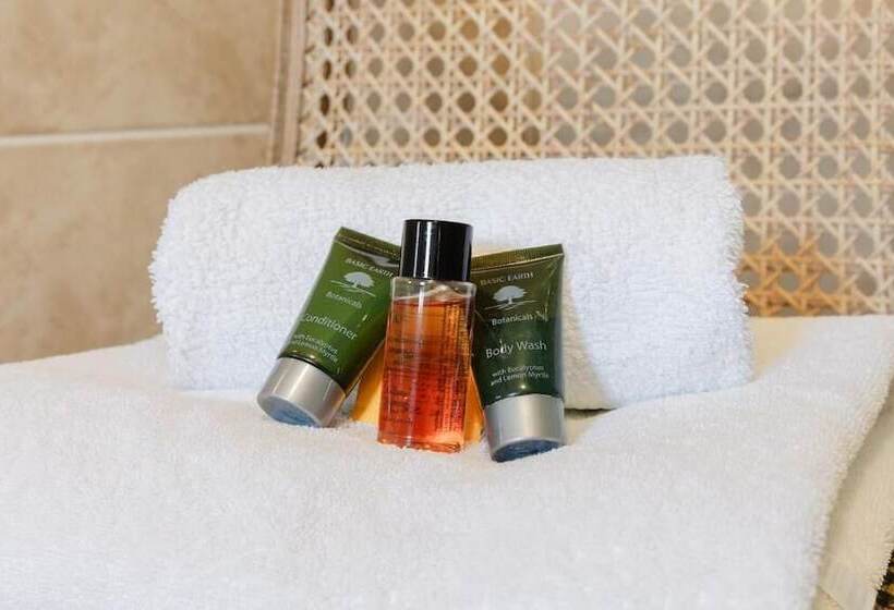 膳宿费 The Bell Lodge