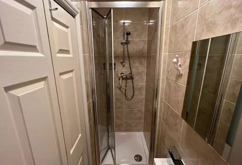 Majatalo The Bell Lodge