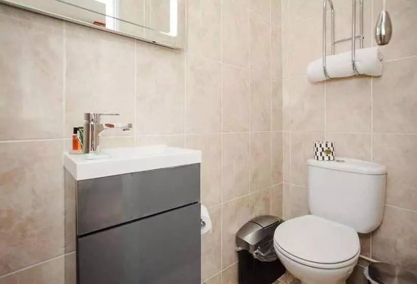 Majatalo The Bell Lodge