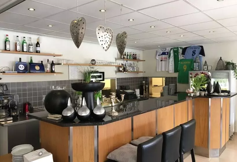 Pizza House Bed & Breakfast