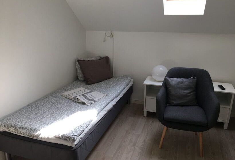 Pizza House Bed & Breakfast