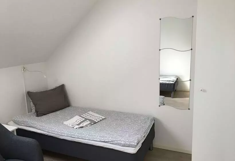 Pizza House Bed & Breakfast