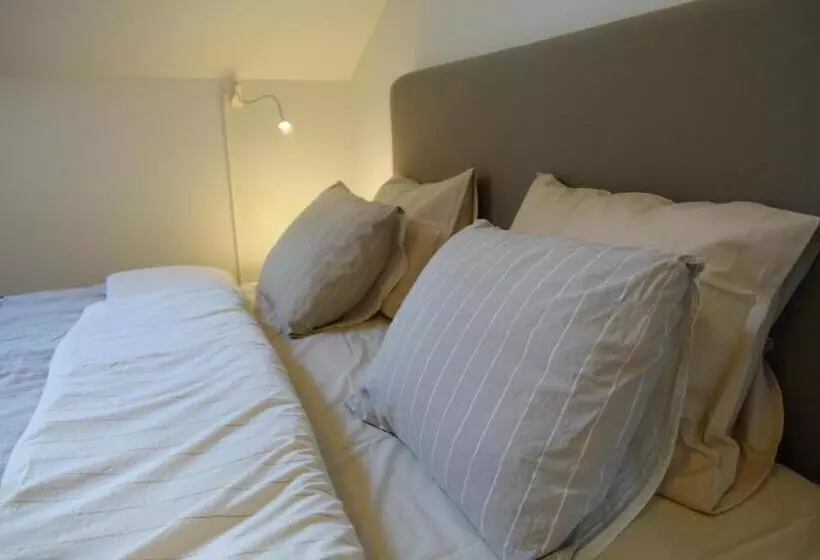 Pizza House Bed & Breakfast