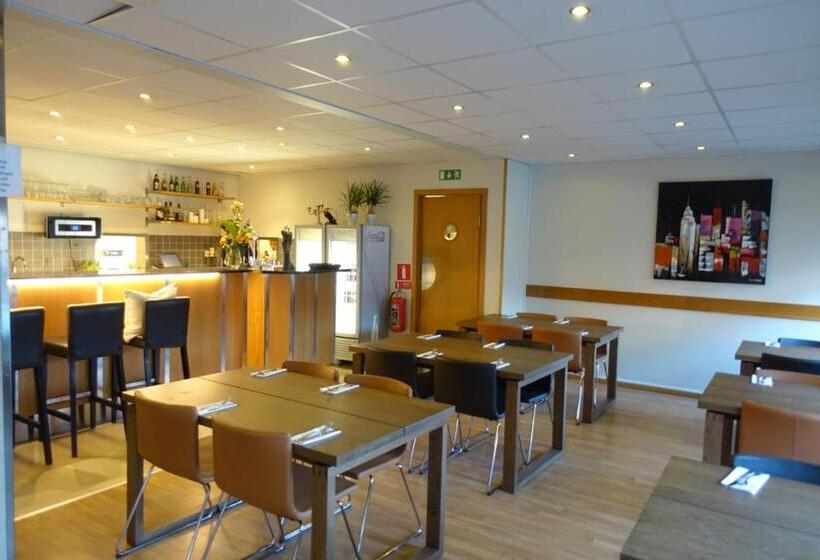 Pizza House Bed & Breakfast