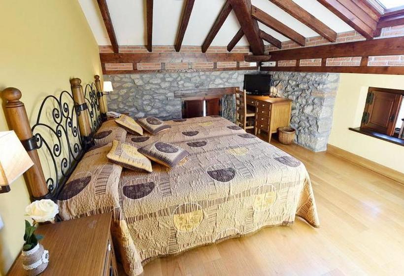 הוסטל Posada Término