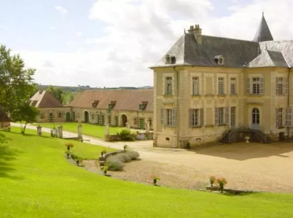 ベッドアンドブレックファースト Château De Beaujeu