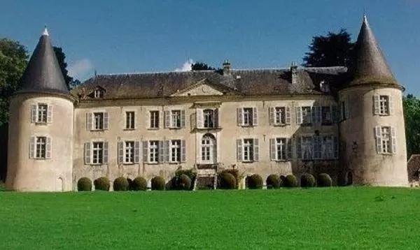 ベッドアンドブレックファースト Château De Beaujeu
