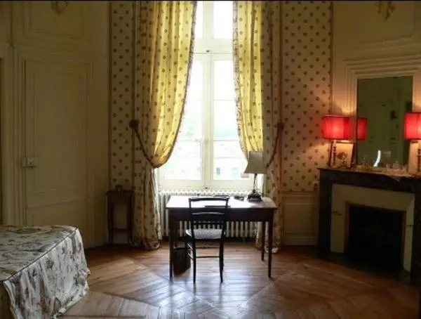 ベッドアンドブレックファースト Château De Beaujeu