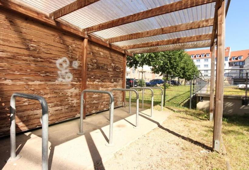 Blue Doors Hostel Altstadt