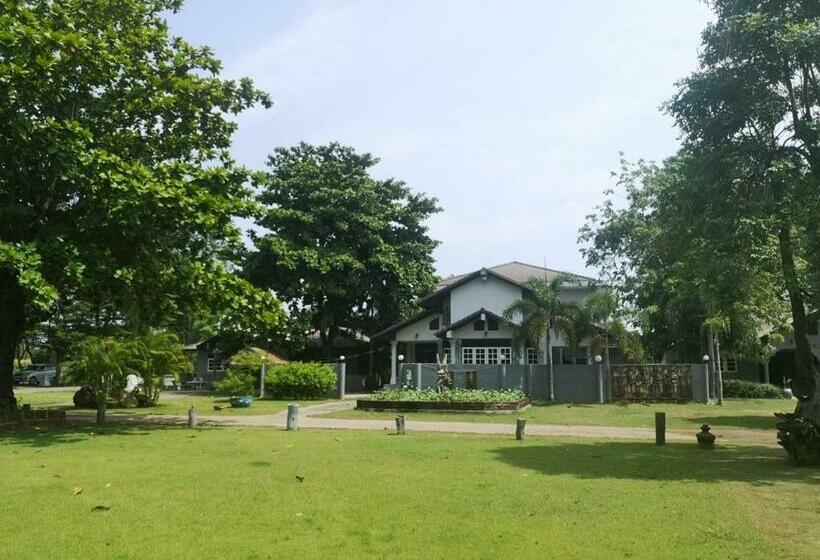 Buasawan Resort & Restaurant