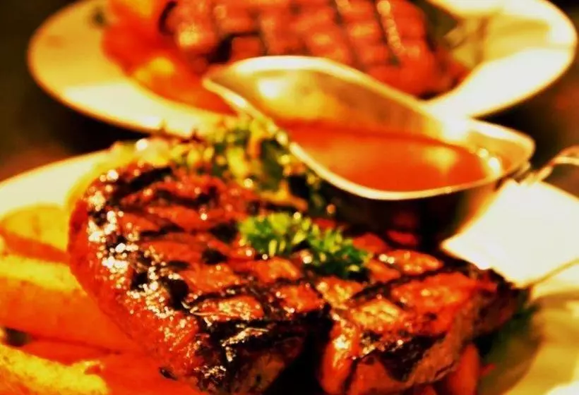 Heritage Lodge Motel