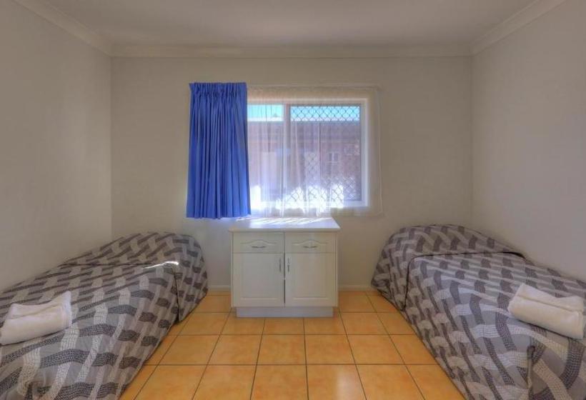 Heritage Lodge Motel