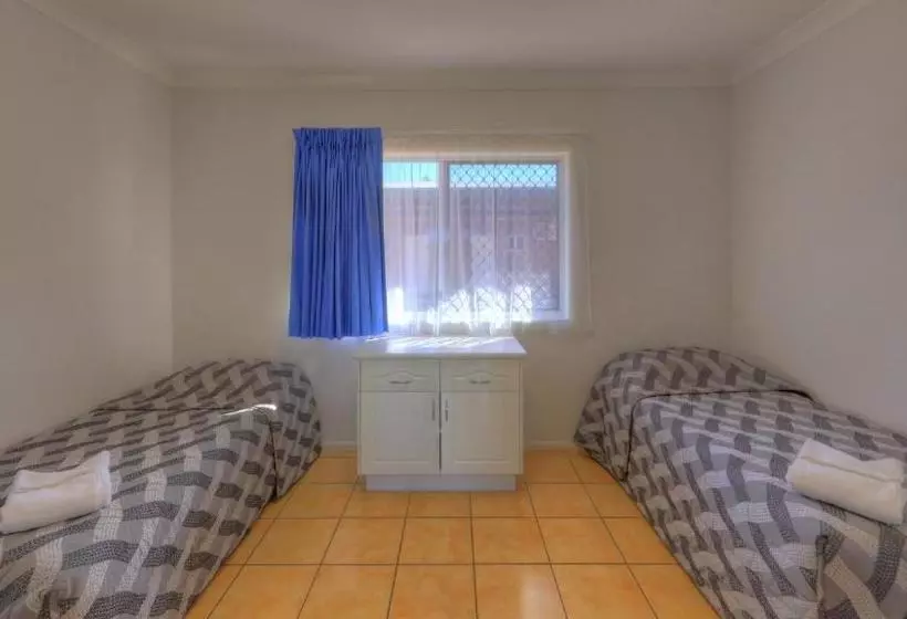 Heritage Lodge Motel