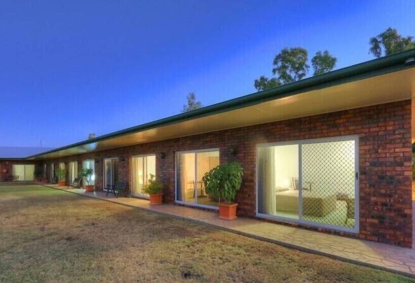 Heritage Lodge Motel