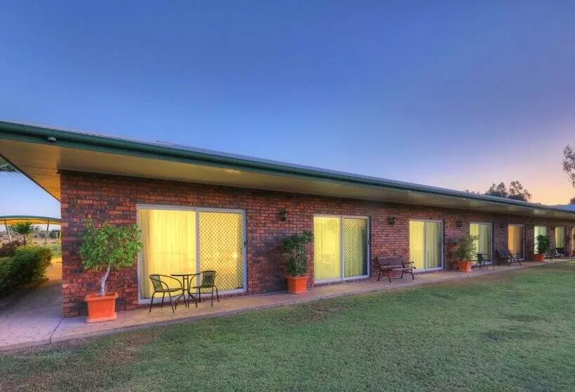 Heritage Lodge Motel