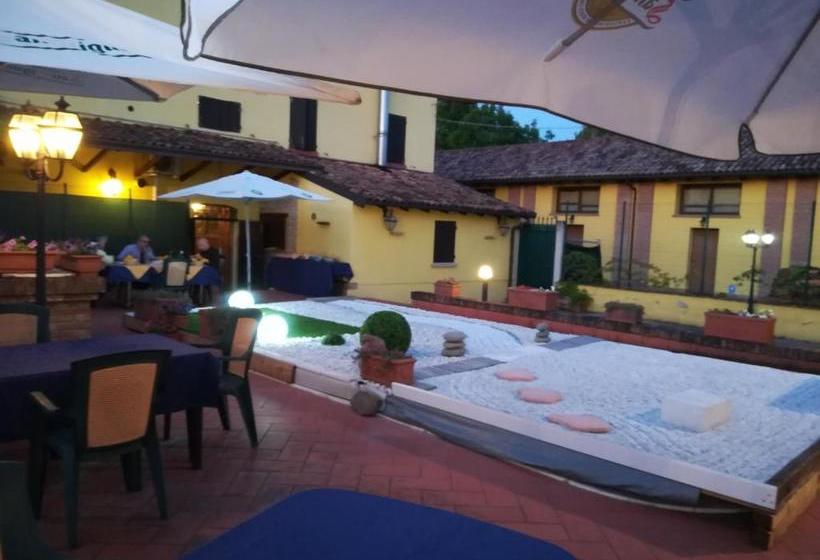 ホテル Albergo Residence Al Passatore