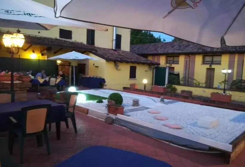 ホテル Albergo Residence Al Passatore