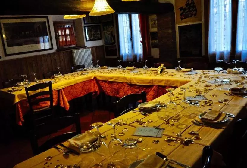 ホテル Albergo Residence Al Passatore