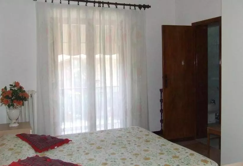 Hotelli Bed&breakfast Villa Lorena