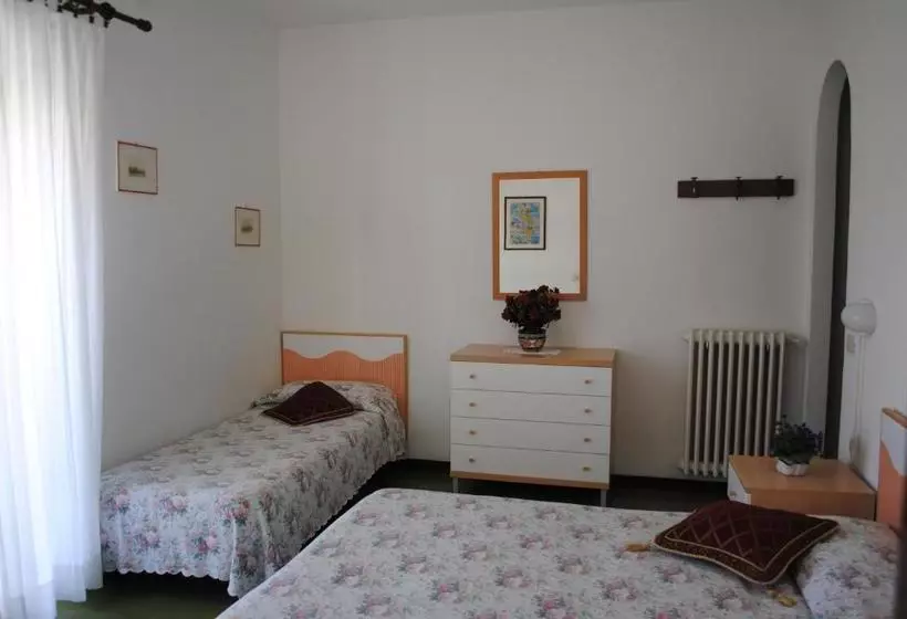 Hotelli Bed&breakfast Villa Lorena