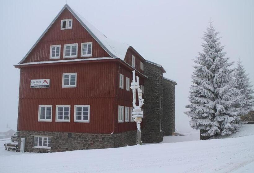 Hotel Prazska Bouda