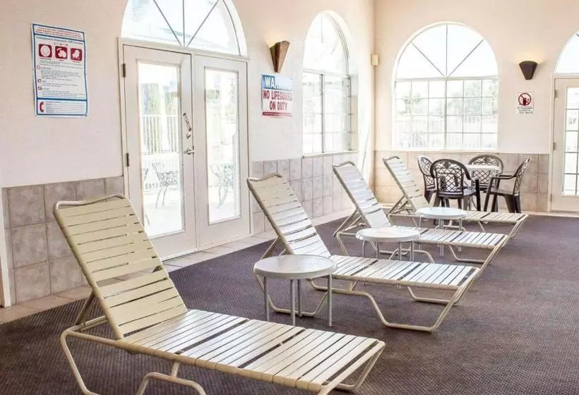 Hotelli Baymont By Wyndham Safford