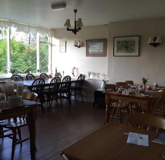 בית מלון כפרי The Crown