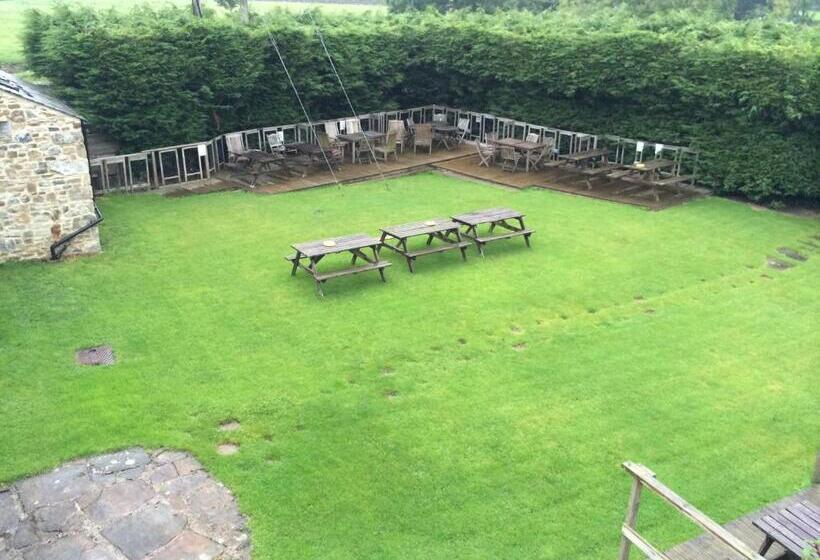 בית מלון כפרי The Crown