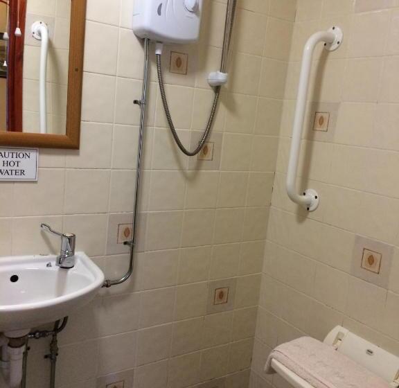 בית מלון כפרי The Crown