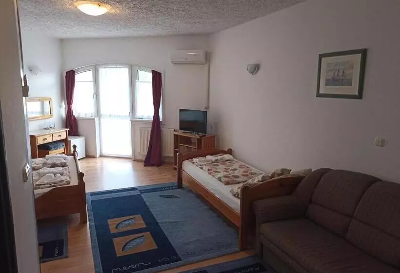 Muschel Panzió