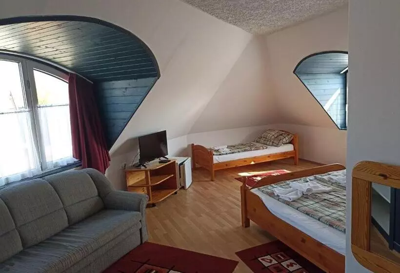 Muschel Panzió