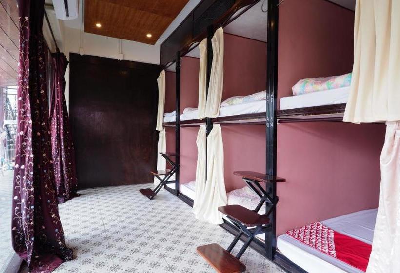 Oyo 718 Grace Hostel