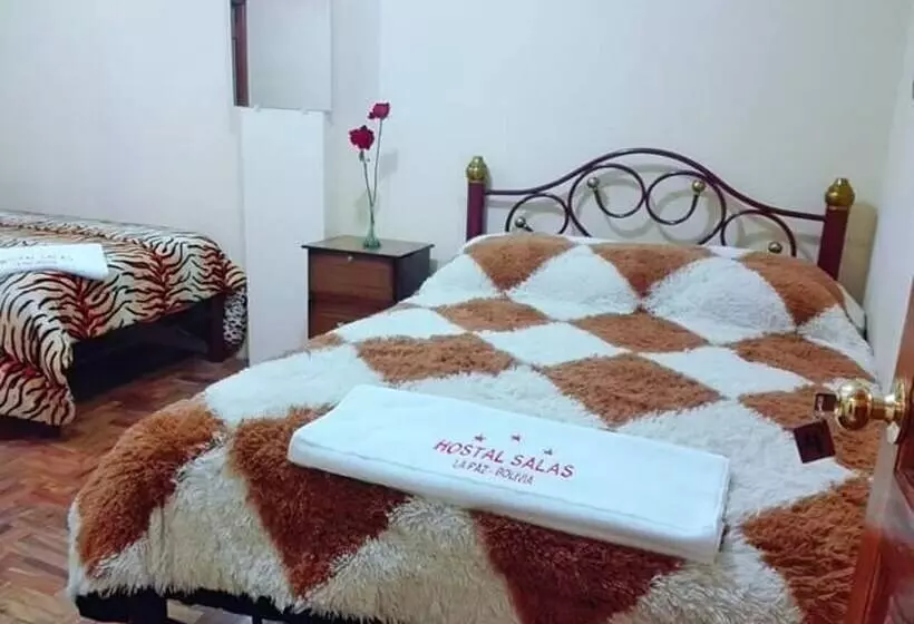 ユースホステル Hostal Salas