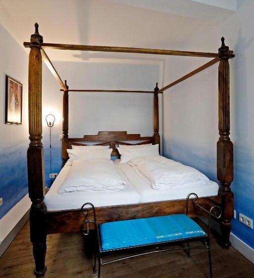 הוסטל Weinreich, Gästezimmer & Weinstube