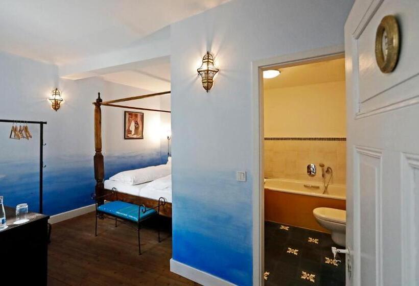 הוסטל Weinreich, Gästezimmer & Weinstube