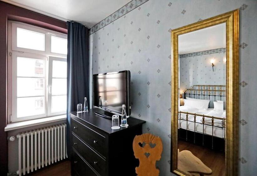 הוסטל Weinreich, Gästezimmer & Weinstube