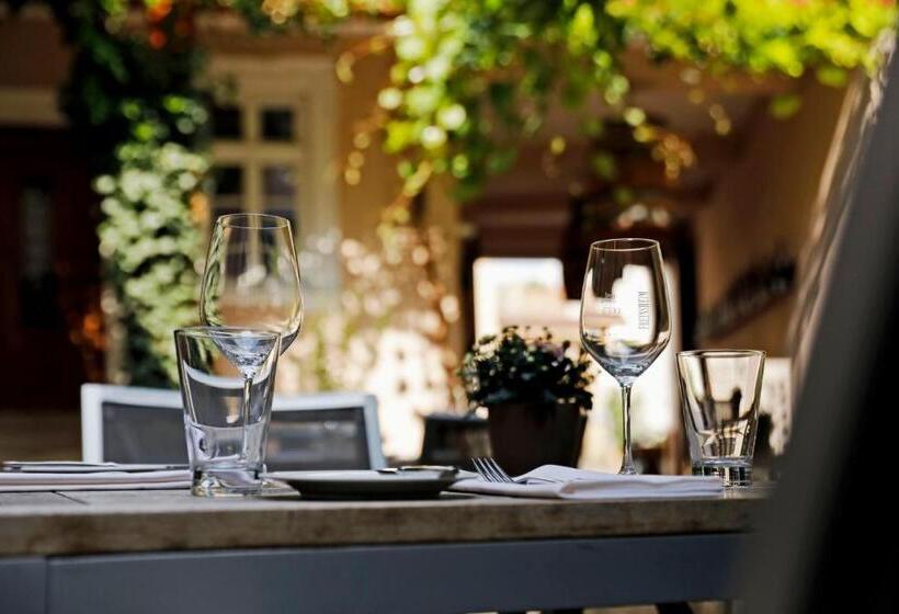 הוסטל Weinreich, Gästezimmer & Weinstube