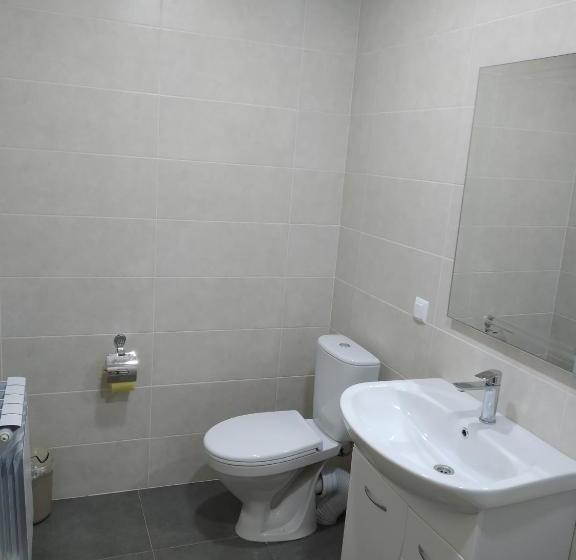 تختخواب و صبحانه Petit Dilijan